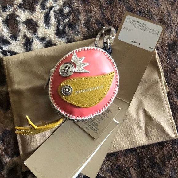 Burberry key chain - Picture 3 of 4